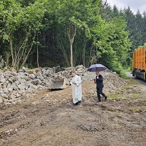 Blagoslovljeno gradilište za grobnicu žrtava jame Jazovka